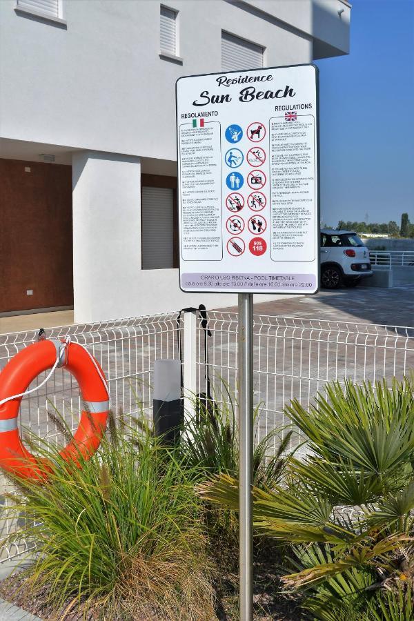 Sun Beach Residence Con Piscina - Piazza Brescia - Adria Holiday Jesolo - Family Apartments المظهر الخارجي الصورة