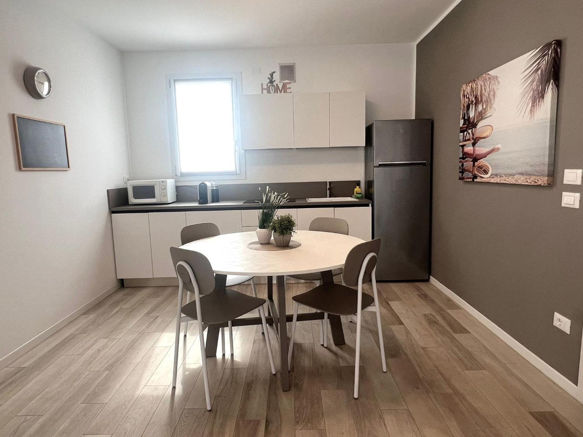 Sun Beach Residence Con Piscina - Piazza Brescia - Adria Holiday Jesolo - Family Apartments المظهر الخارجي الصورة